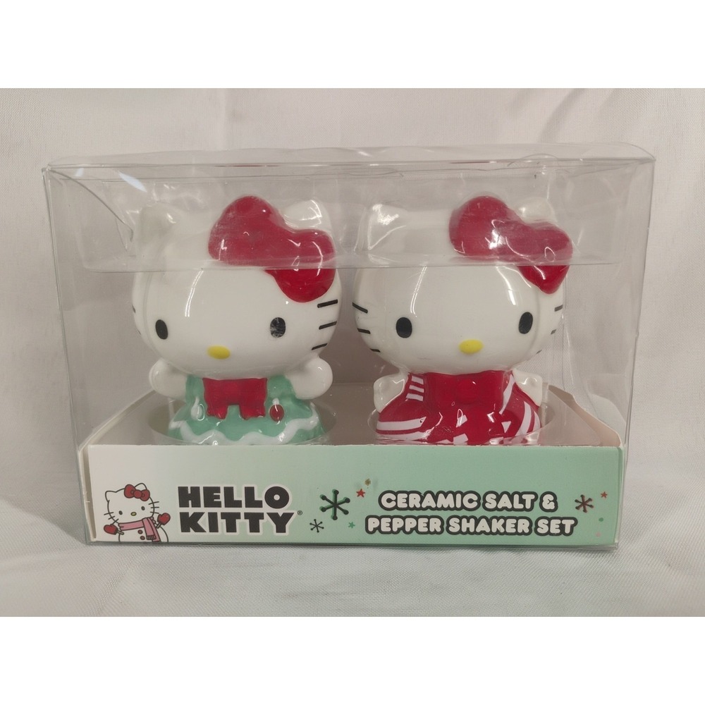 Hello Kitty Christmas Ceramic Salt and‎ Pepper Shakers Sanrio New! Rare 2023
